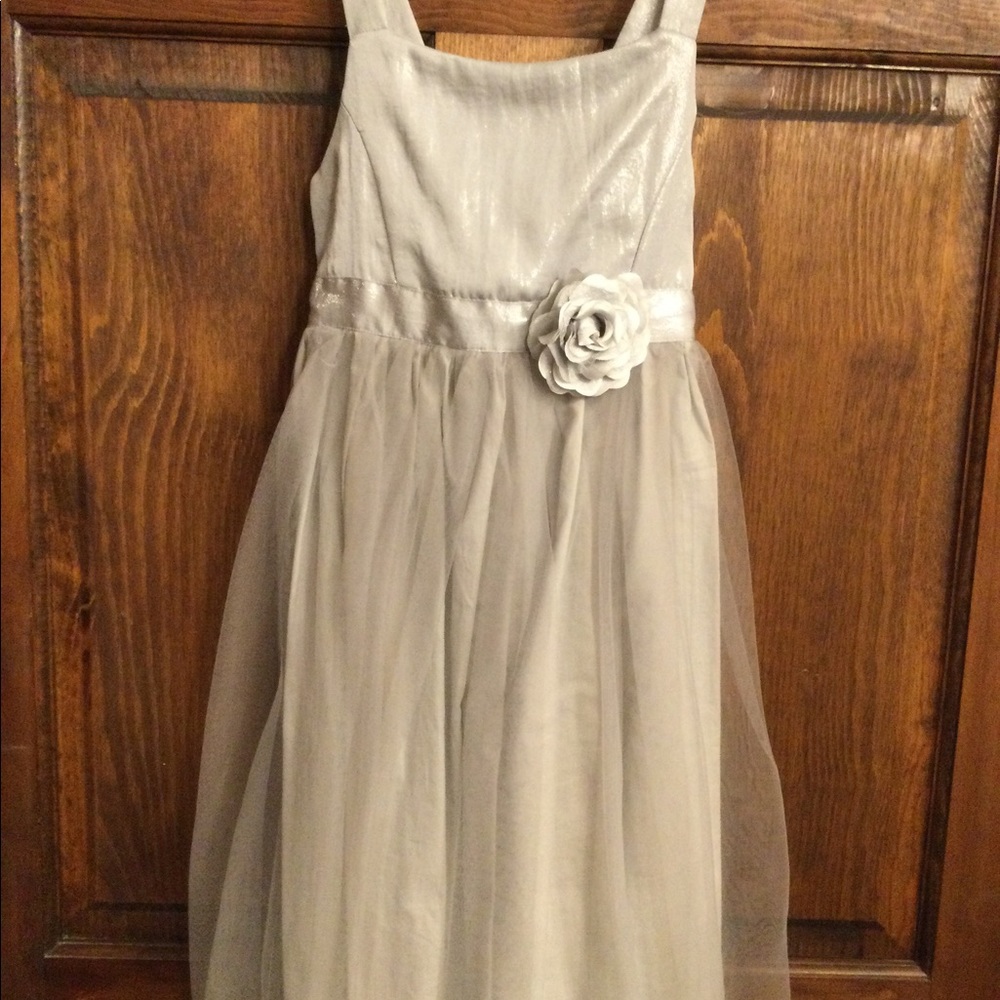 Girls H&M silver dress, size 6-7 years